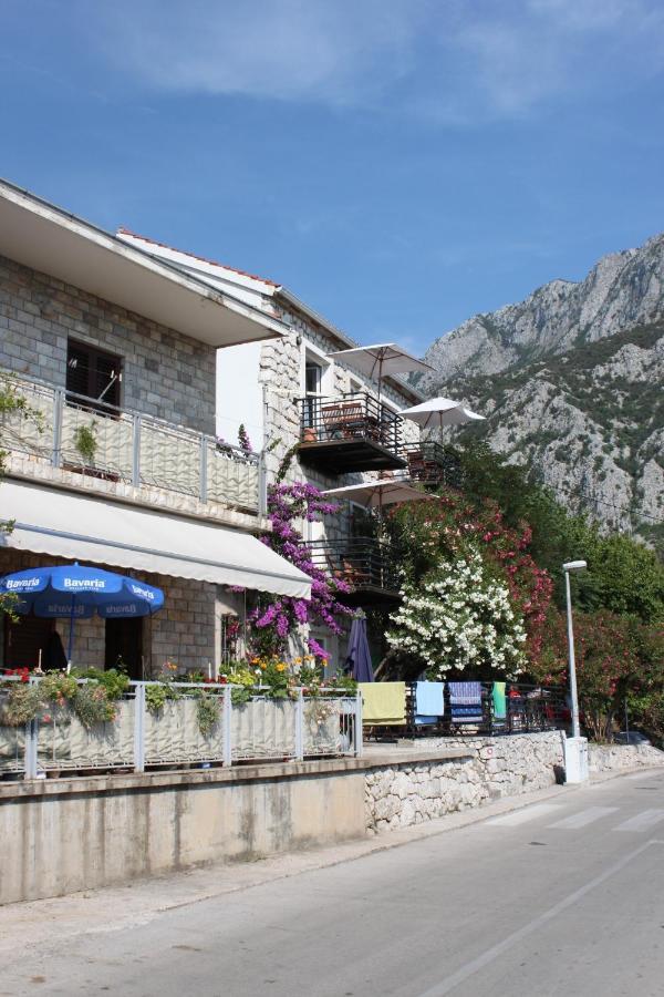Apartments By The Sea Gradac, Makarska - 6661 格拉达茨 外观 照片