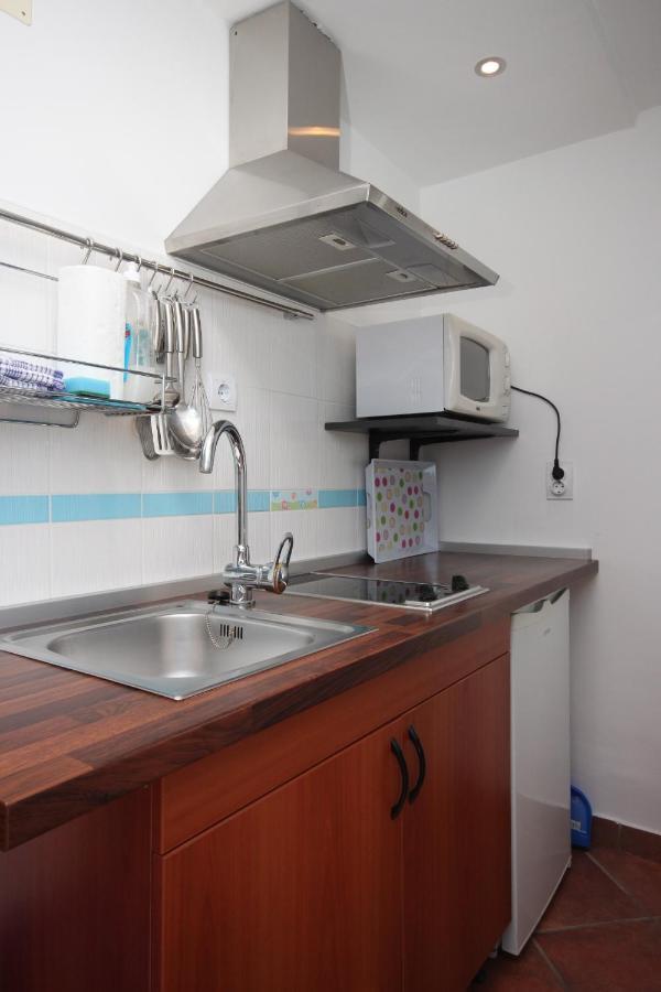 Apartments By The Sea Gradac, Makarska - 6661 格拉达茨 外观 照片